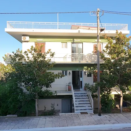 Puente Hotel Méthana